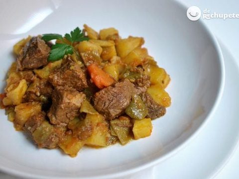 Stewed meat with potatoes