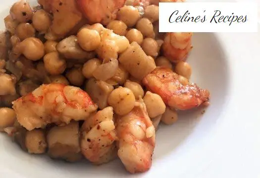 Chickpeas with prawns and boletus