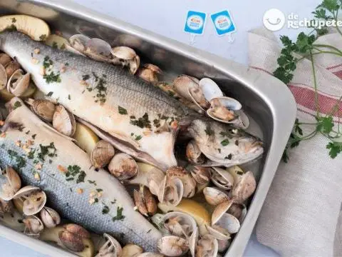 Baked sea bass with potatoes and apple