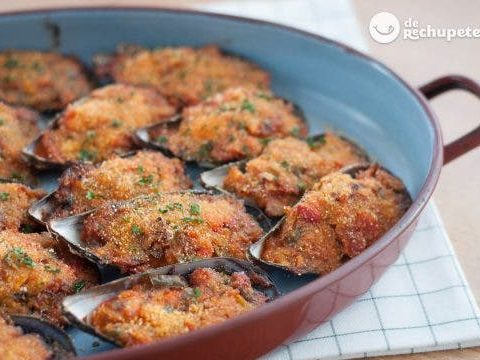 Mussels au gratin a la panadeira