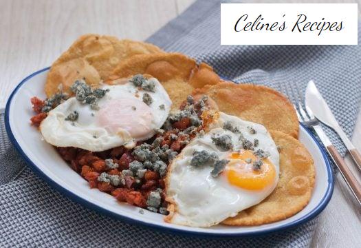 Asturian cakes with picadillo and Cabrales