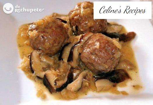 Meatballs in mushroom sauce