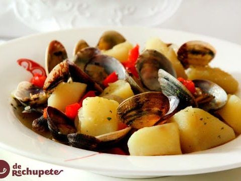 Clams with potatoes. Seafood stew