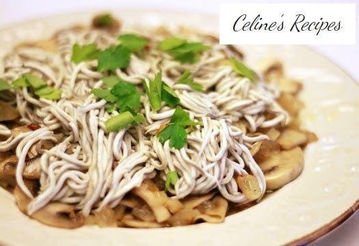 Garlic anguriñas with mushrooms