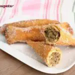 Asturian cakes with picadillo and Cabrales