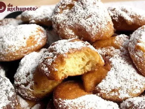 Carnival crêpes or fritters