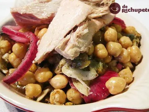 Chickpea and tuna belly salad from Bonito del Norte