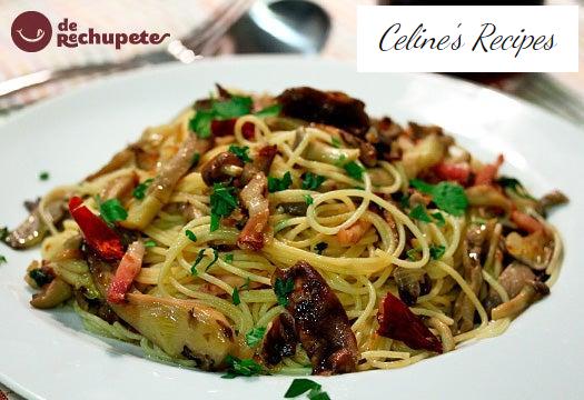 Spaghetti with mushrooms and bacon