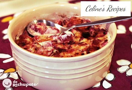 Strawberries with Greek yogurt and caramel