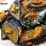 Seafood noodle with clams and mussels
