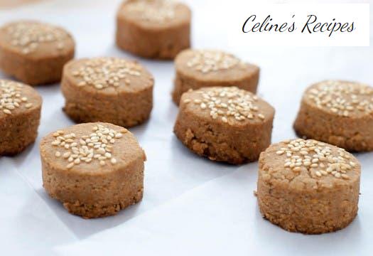 Almond polvorones. Christmas recipe