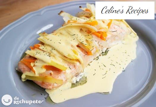 Papillote salmon with hollandaise sauce