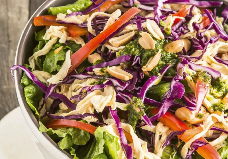 Oriental salad with coriander dressing