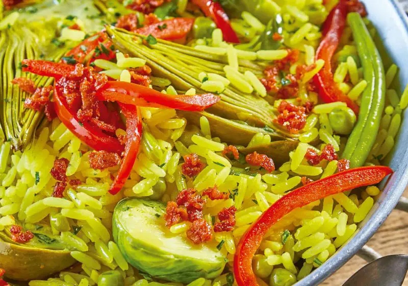 Vegetarian paella