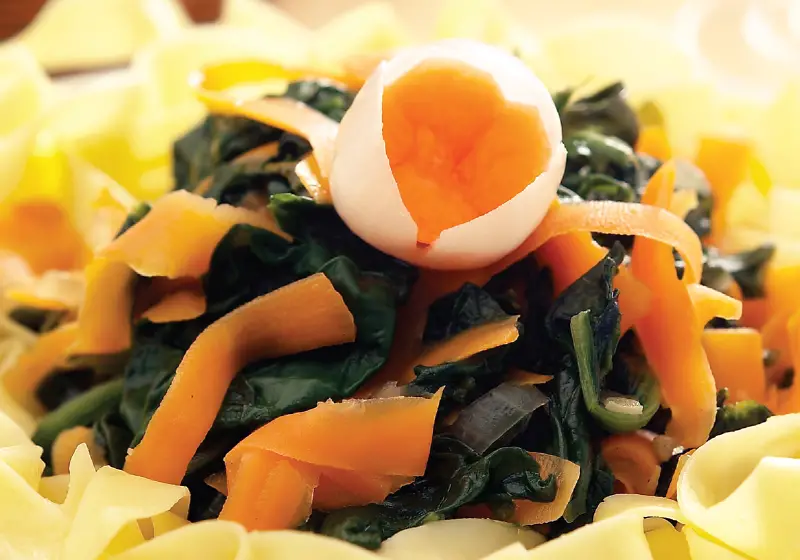 Delicious pasta with spinach