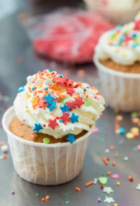 Special Carnival Vanilla Cupcakes