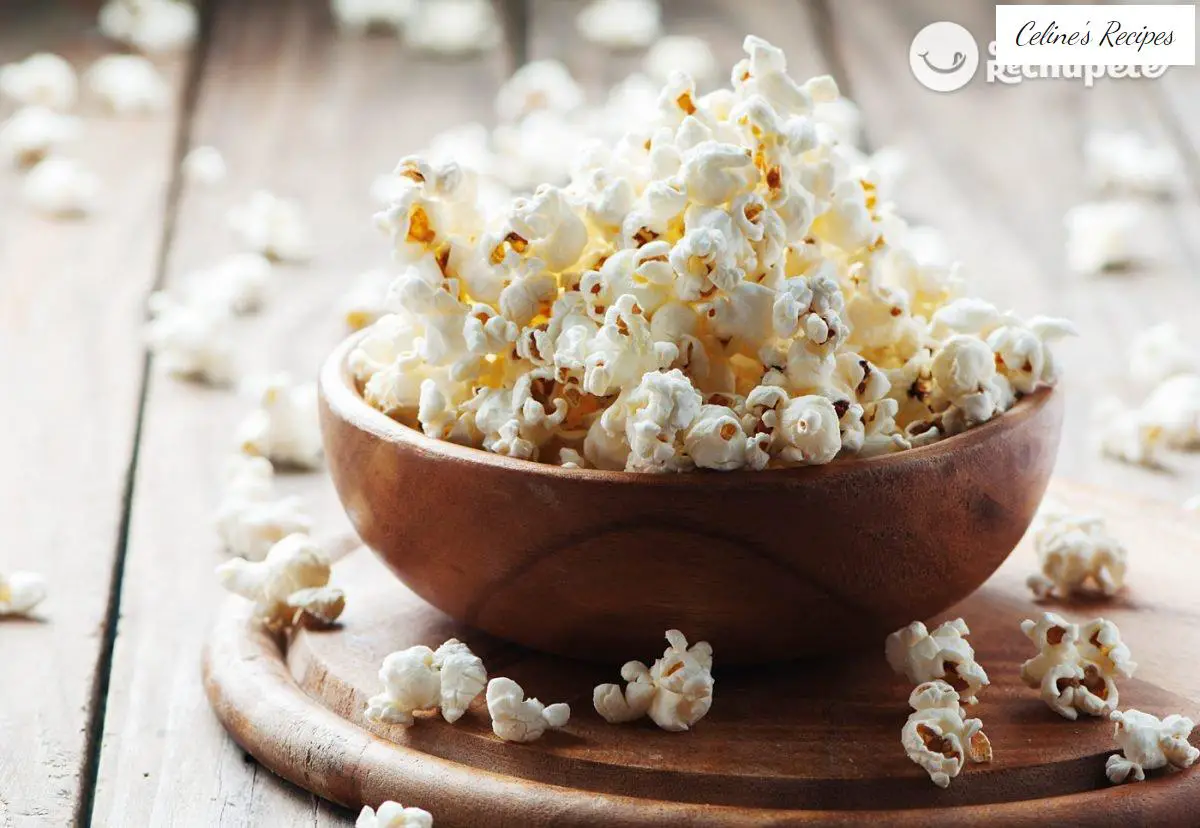 How to make homemade popcorn in a pan or microwave. Classic or with dressings