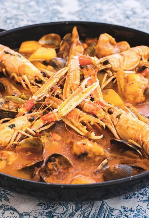 Fish and seafood suquet. fish suquet