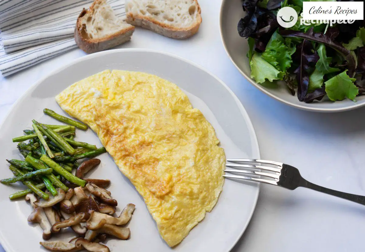 How to make a French omelet. Easy and juicy recipe